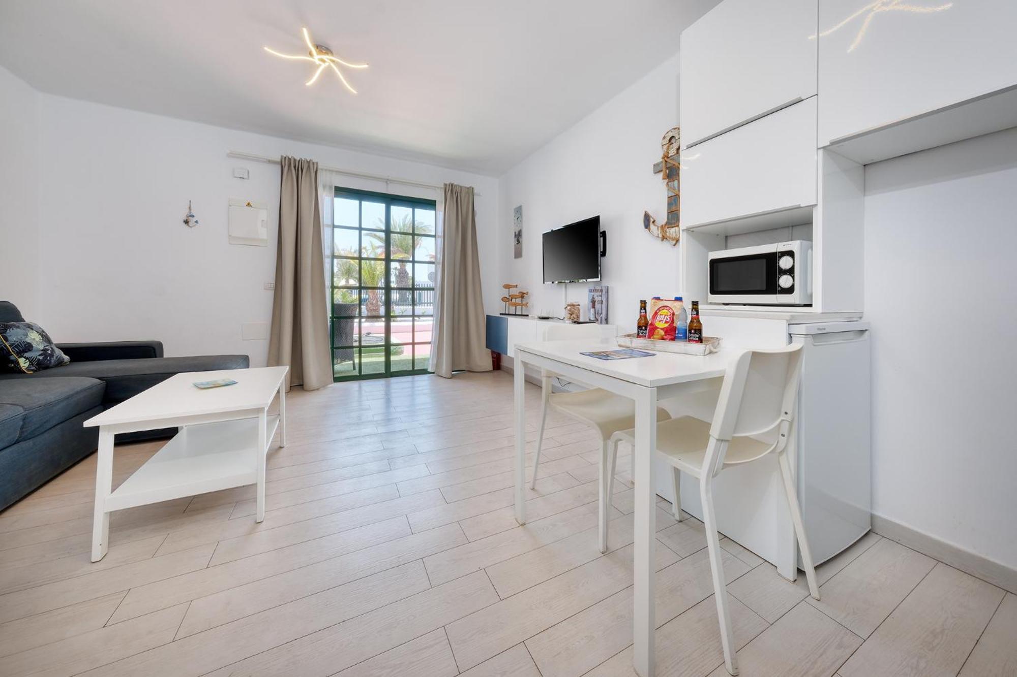 Apartment La Vela Azul -Pool & Tennis - Free Ac &Good Wifi- Smart Tv Puerto del Carmen  Ngoại thất bức ảnh